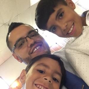 Meet your Posher, Eli